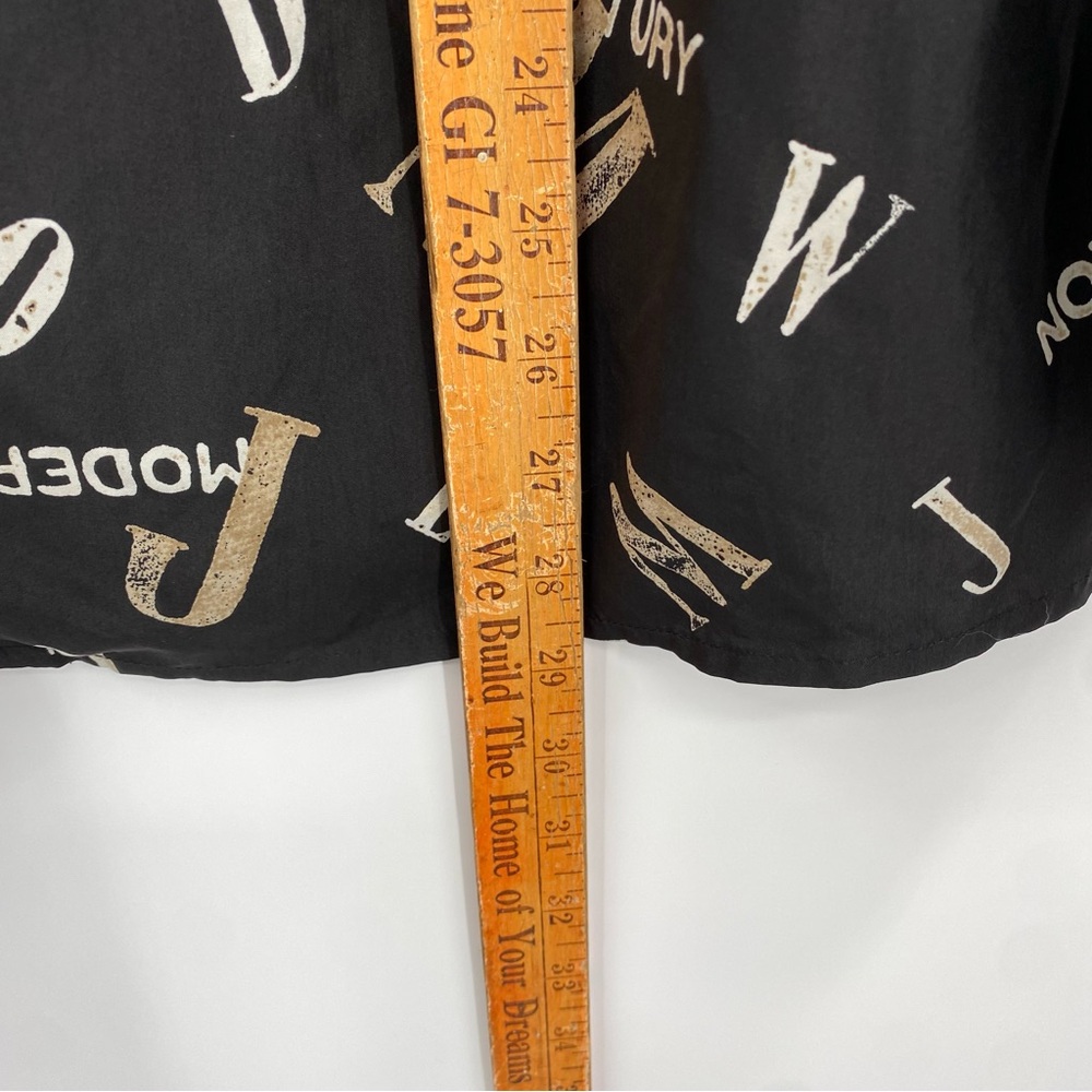 Vintage 100% Silk Button-Up Shirt‎ Sz 14 W Fashion Typography Style Glamour AOP - Picture 3 of 15